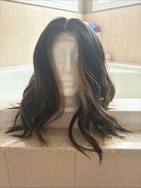 Dark Brown Wavy Women's Wig with Blonde Highlights - Unbranded
